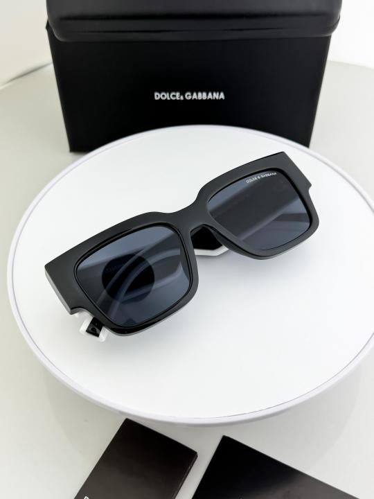 Dolce & Gabbana Sunglass