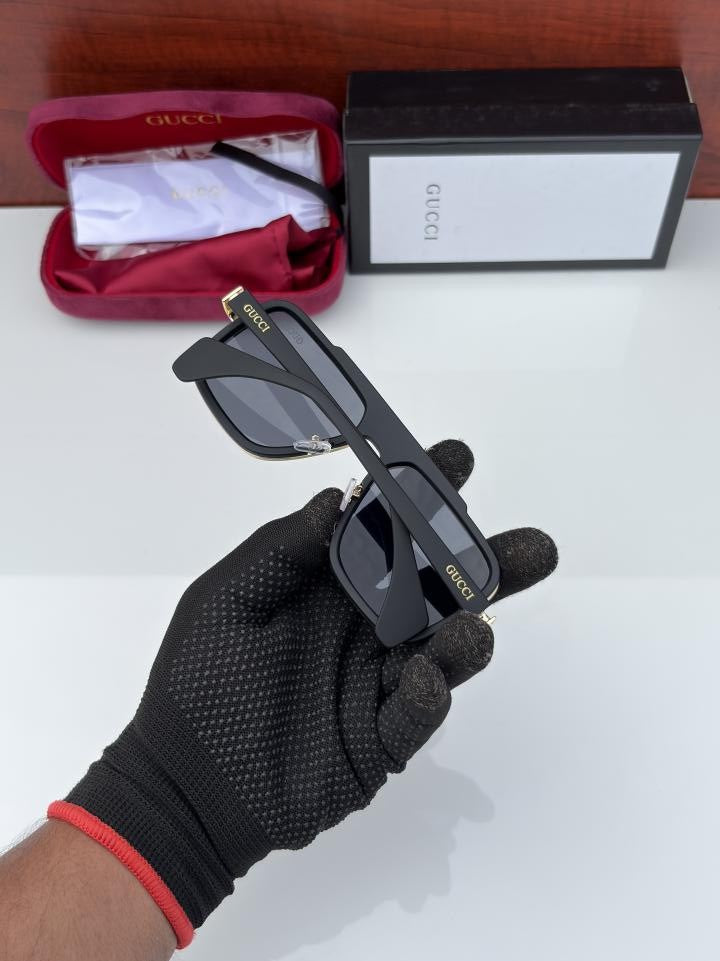 Gucci Sunglass