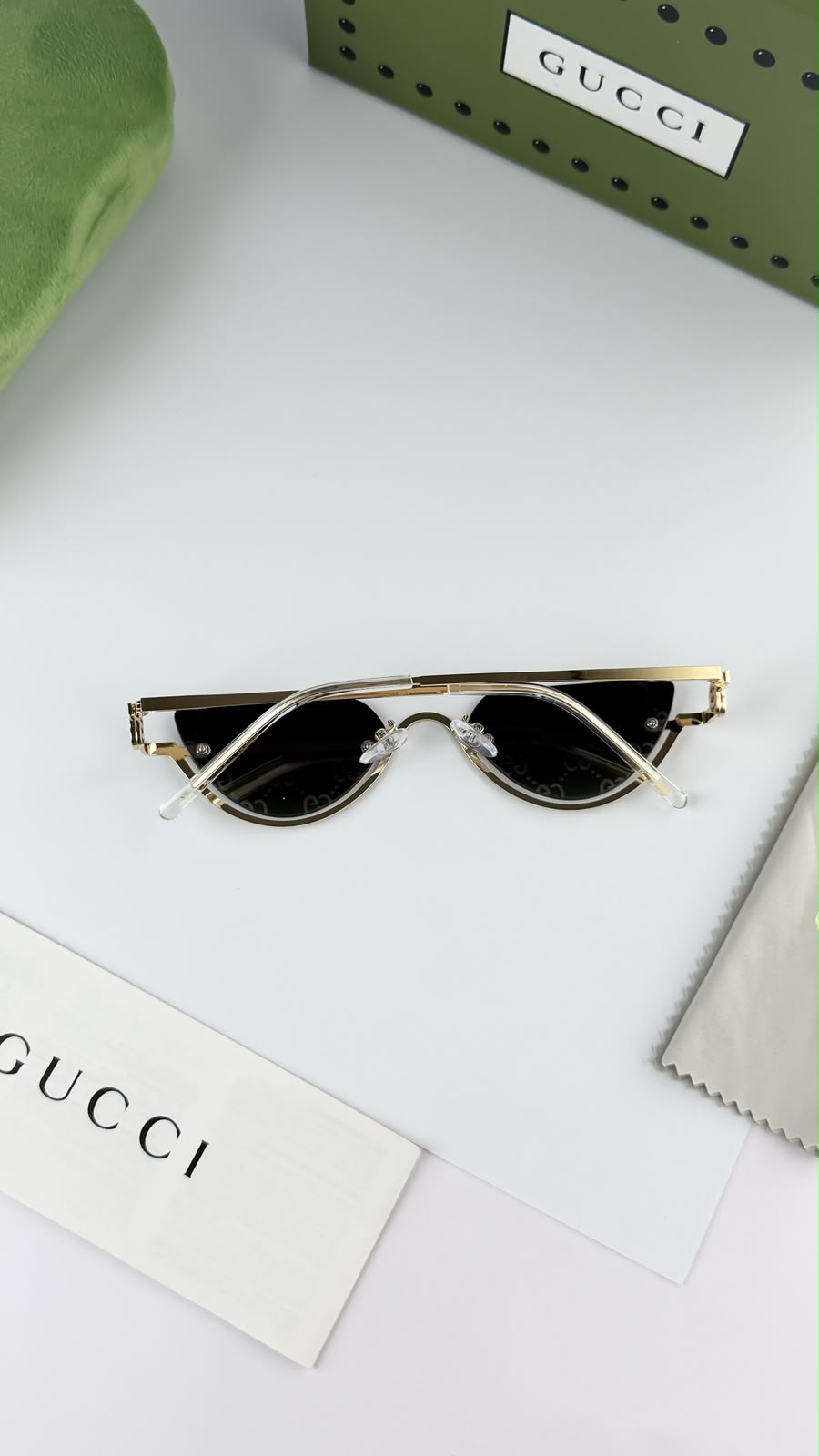 Gucci Sunglass