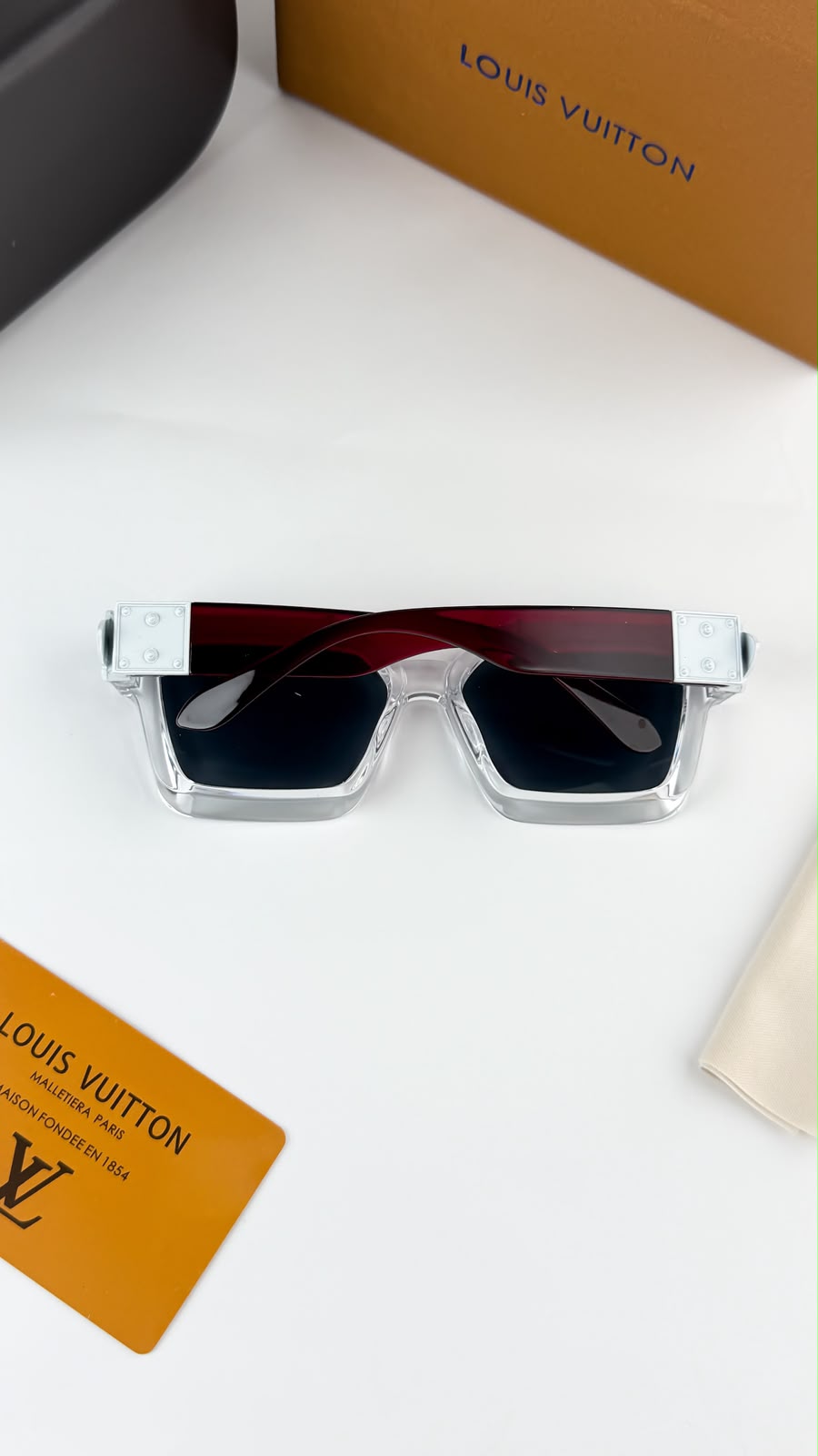 Louis Vuitton Sunglass