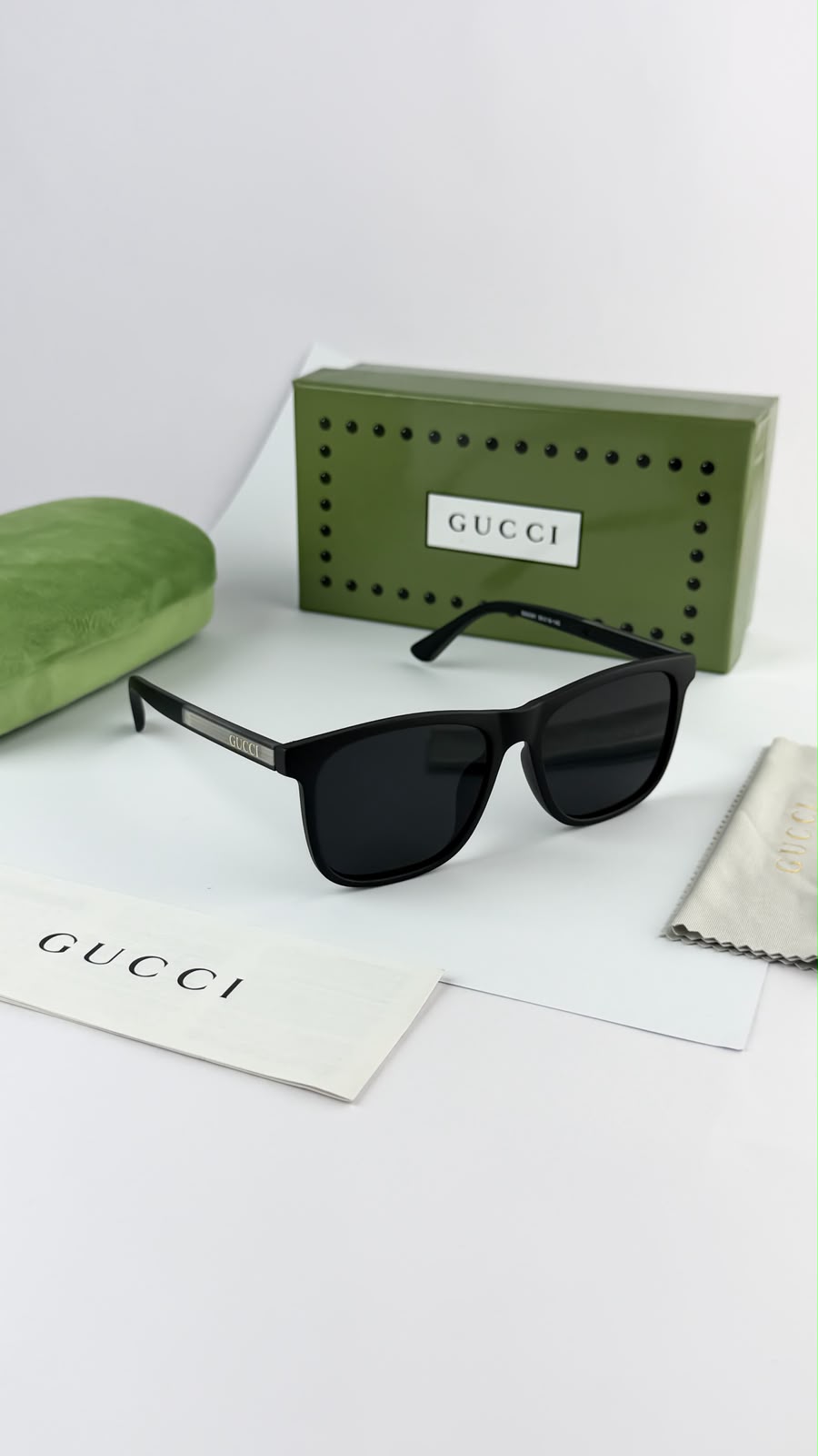 Gucci Sunglass