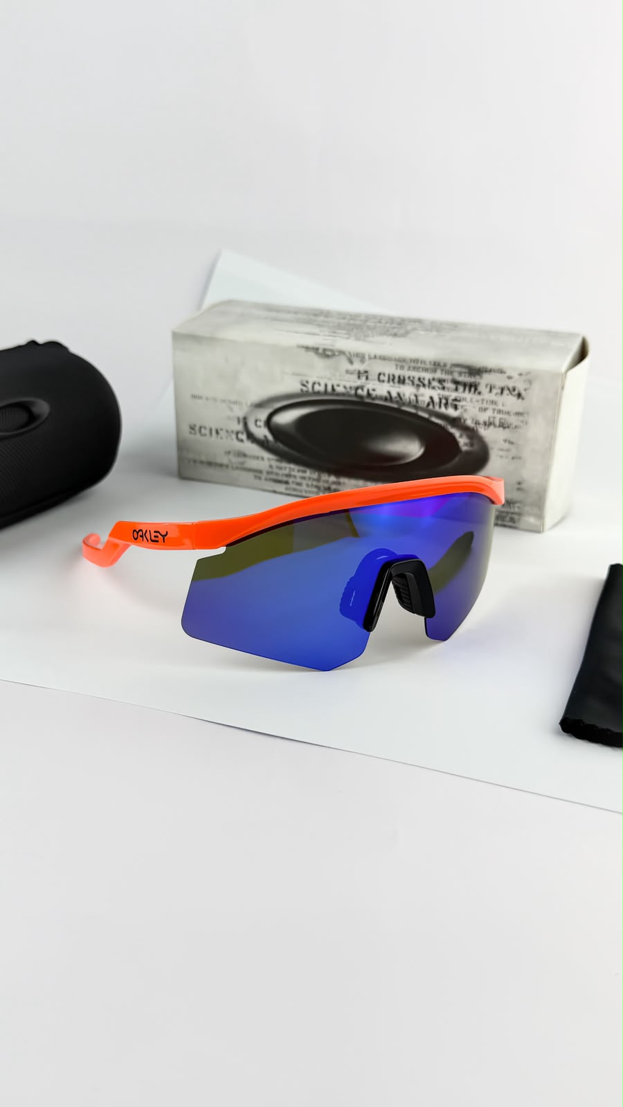 Oakley Sunglass