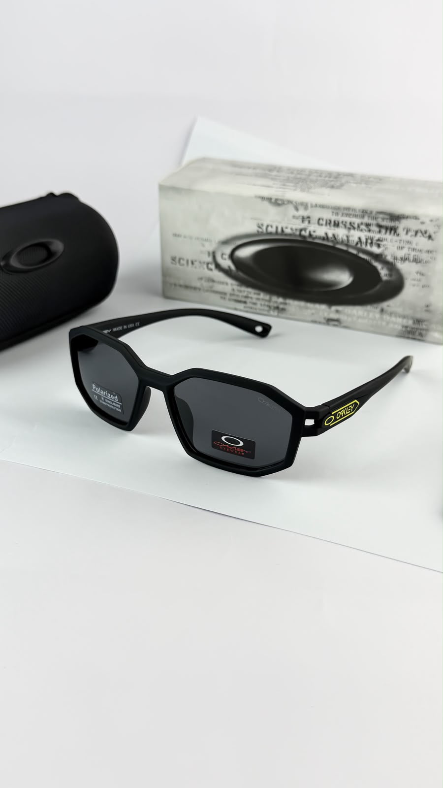 Oakley Sunglass