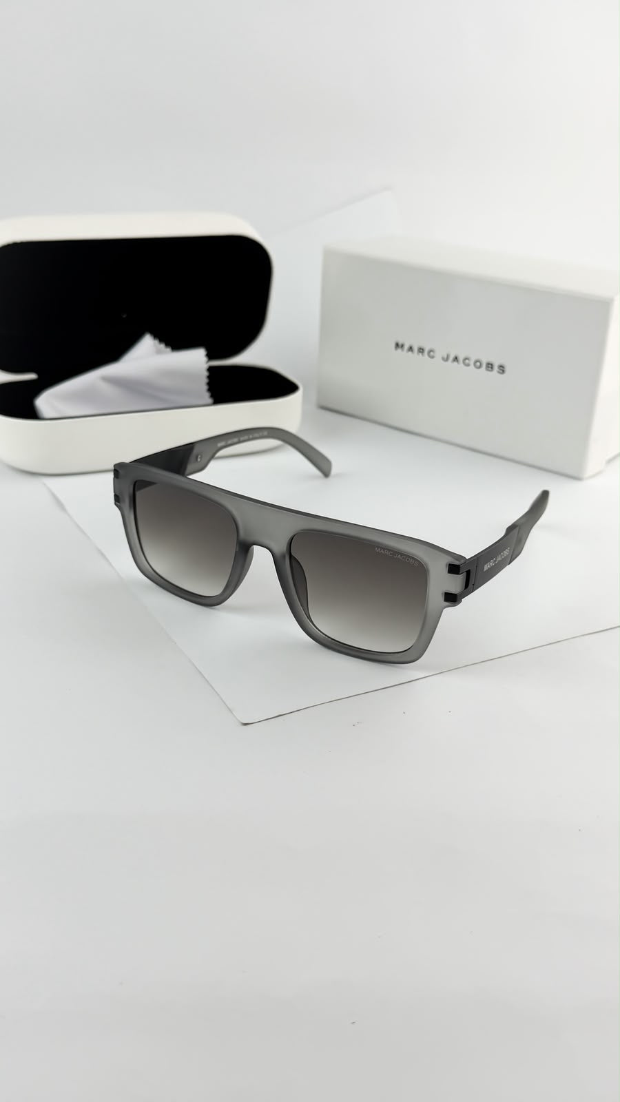 Marc Jacobs Sunglass