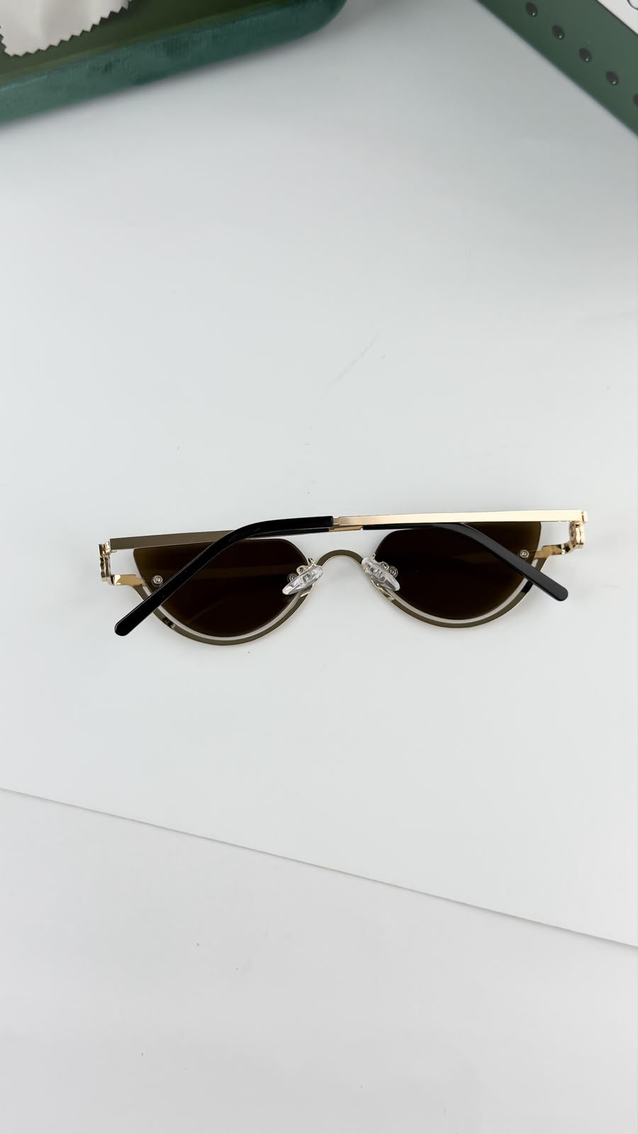 Gucci Sunglass