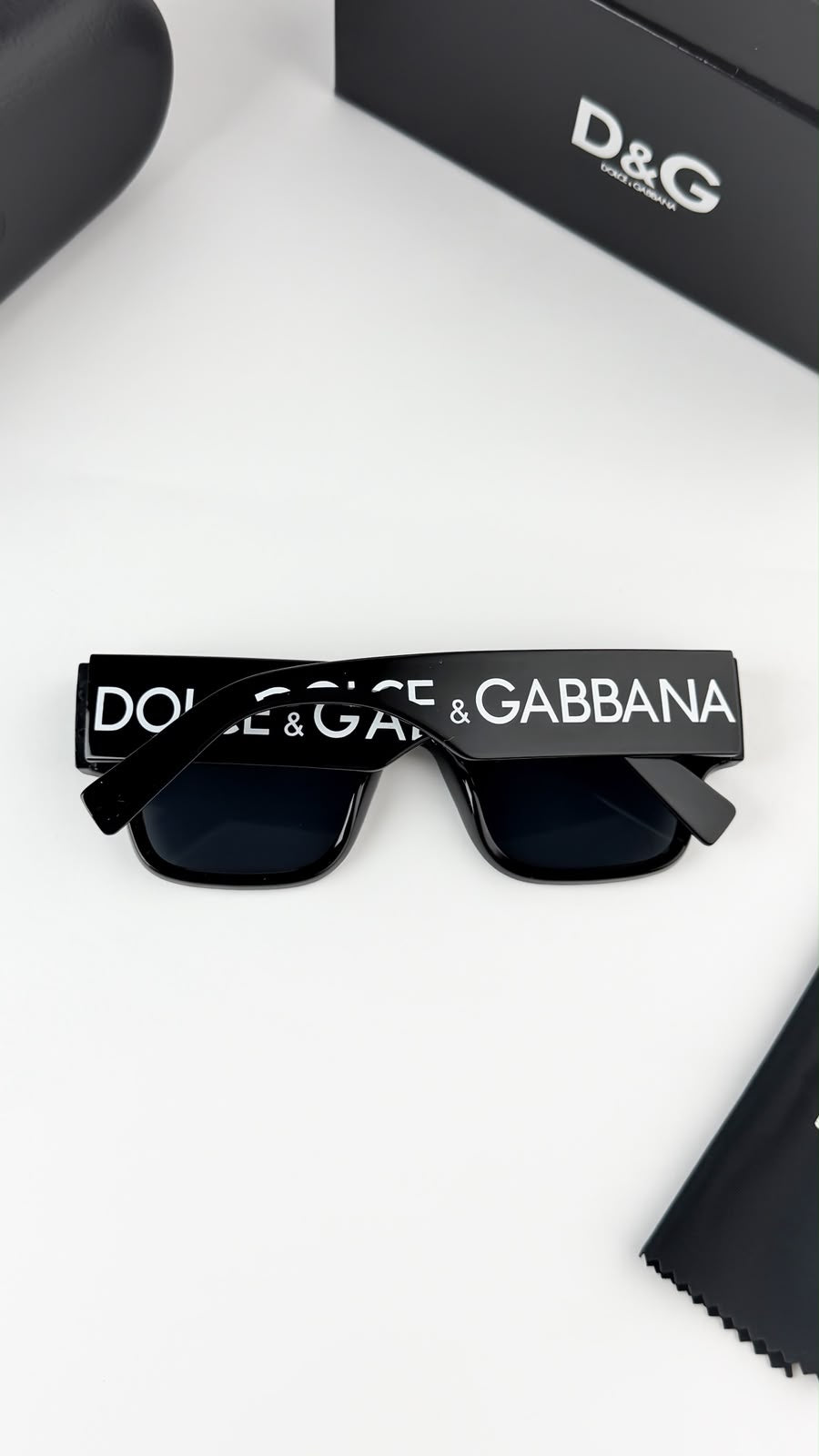 Dolce & Gabbana Sunglass