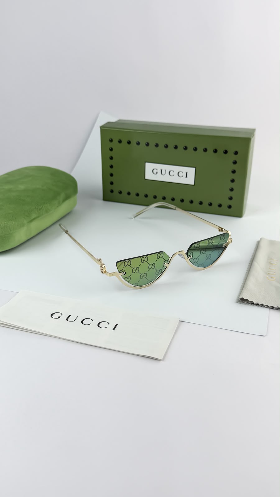 Gucci Sunglass