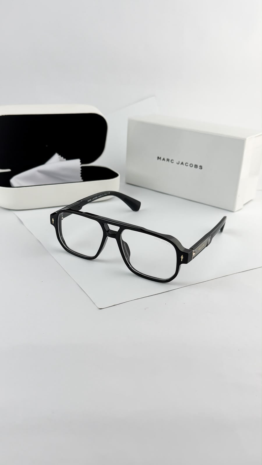 Marc Jacobs Frame Sunglass