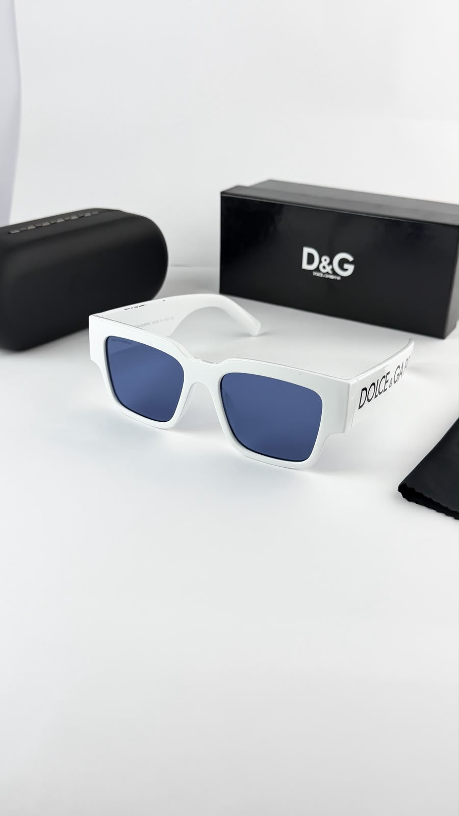 Dolce & Gabbana Sunglass