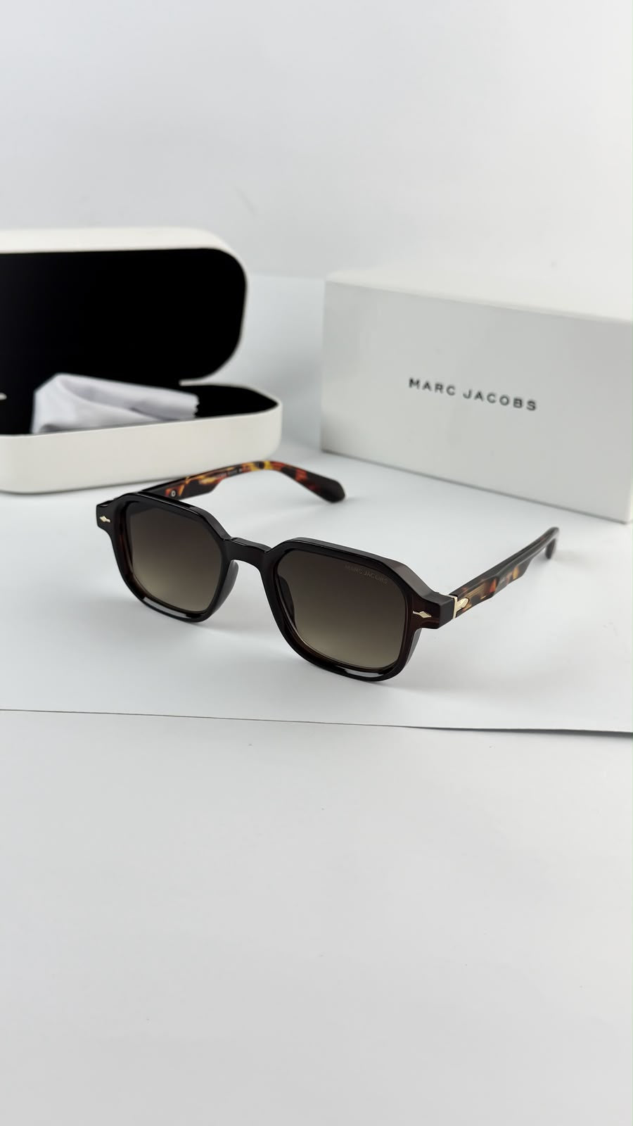 Marc Jacobs Sunglass