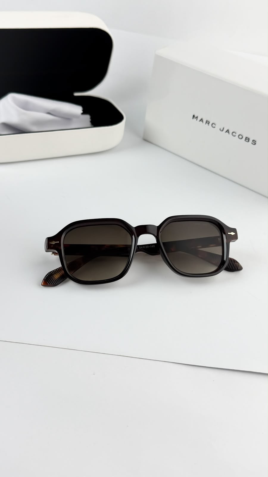Marc Jacobs Sunglass