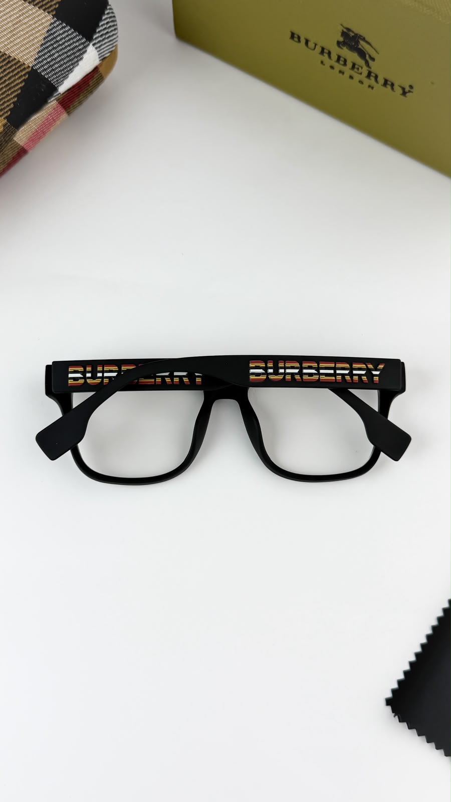 Burberry Frame Sunglass