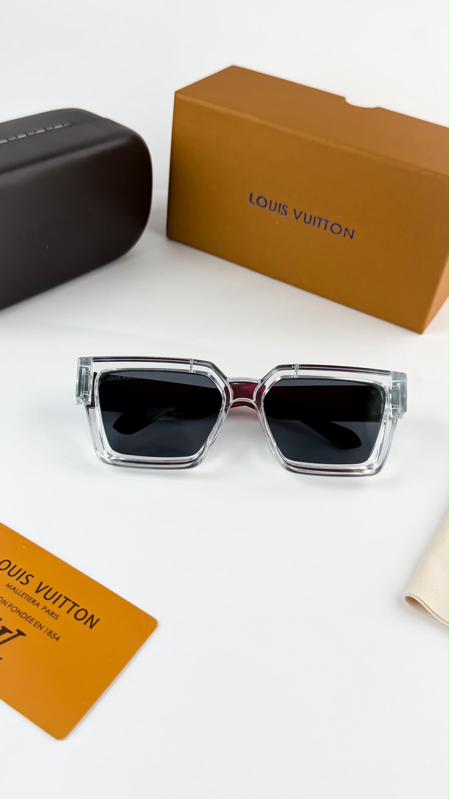 Louis Vuitton Sunglass