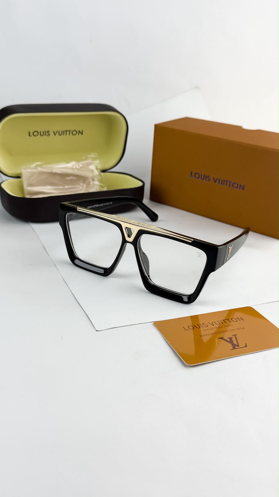 Louis Vuitton Frame Sunglass