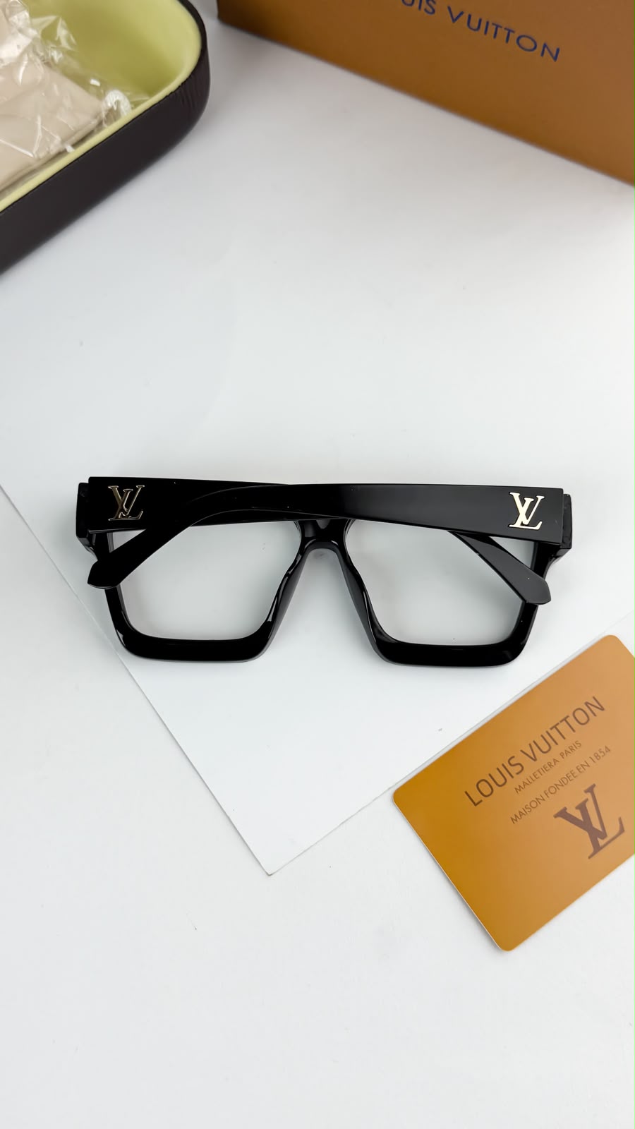 Louis Vuitton Frame Sunglass