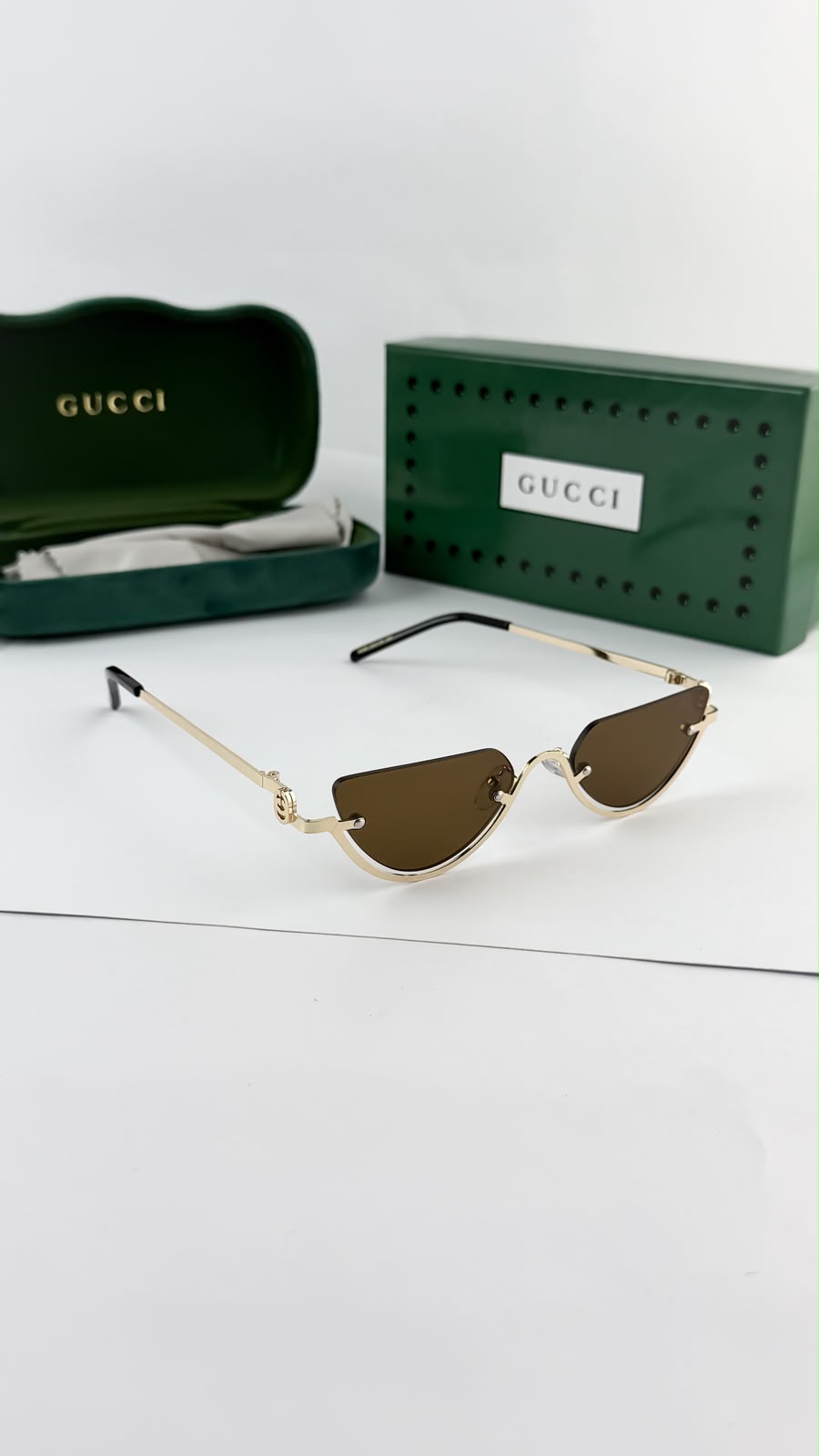 Gucci Sunglass