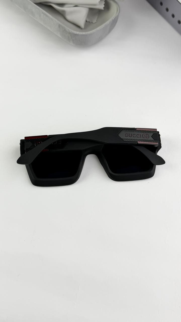 Gucci sunglass