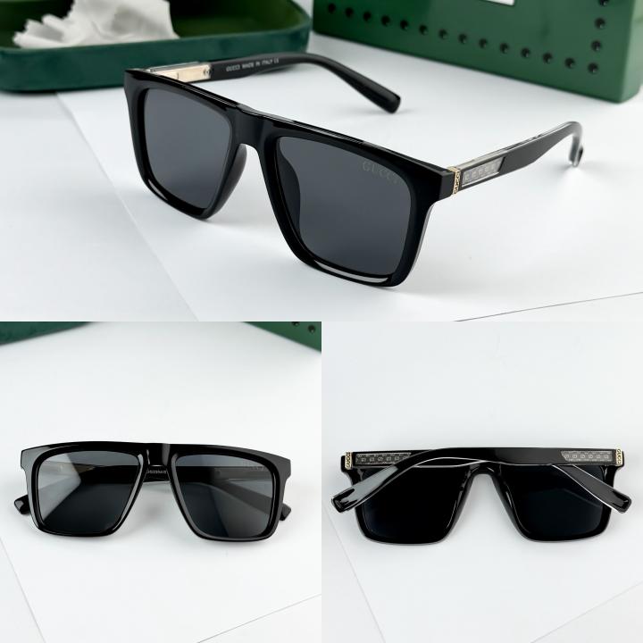 Gucci sunglass
