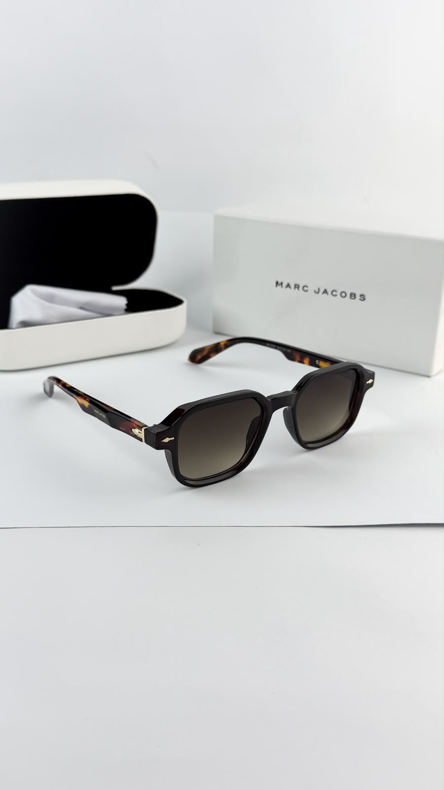 Marc Jacobs Sunglass