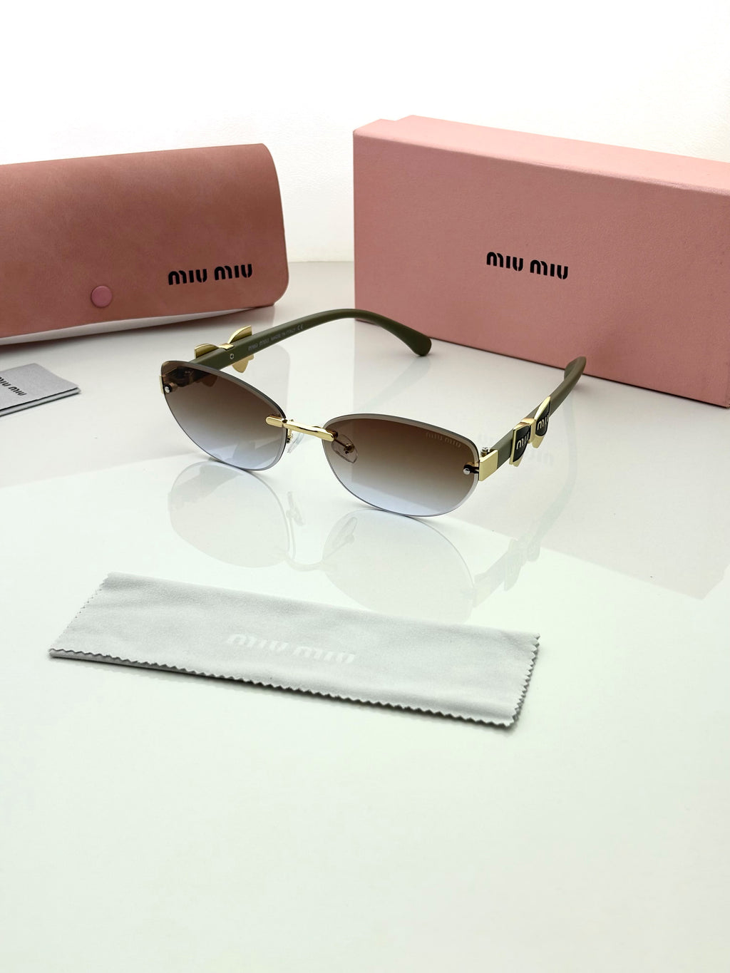 Miu Miu Sunglass