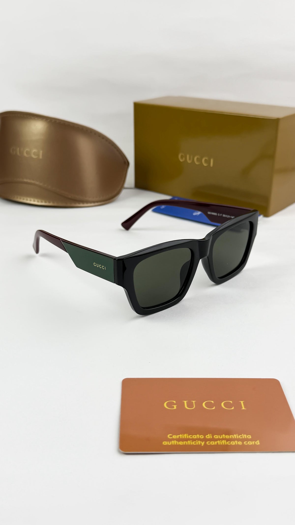 Gucci Sunglass