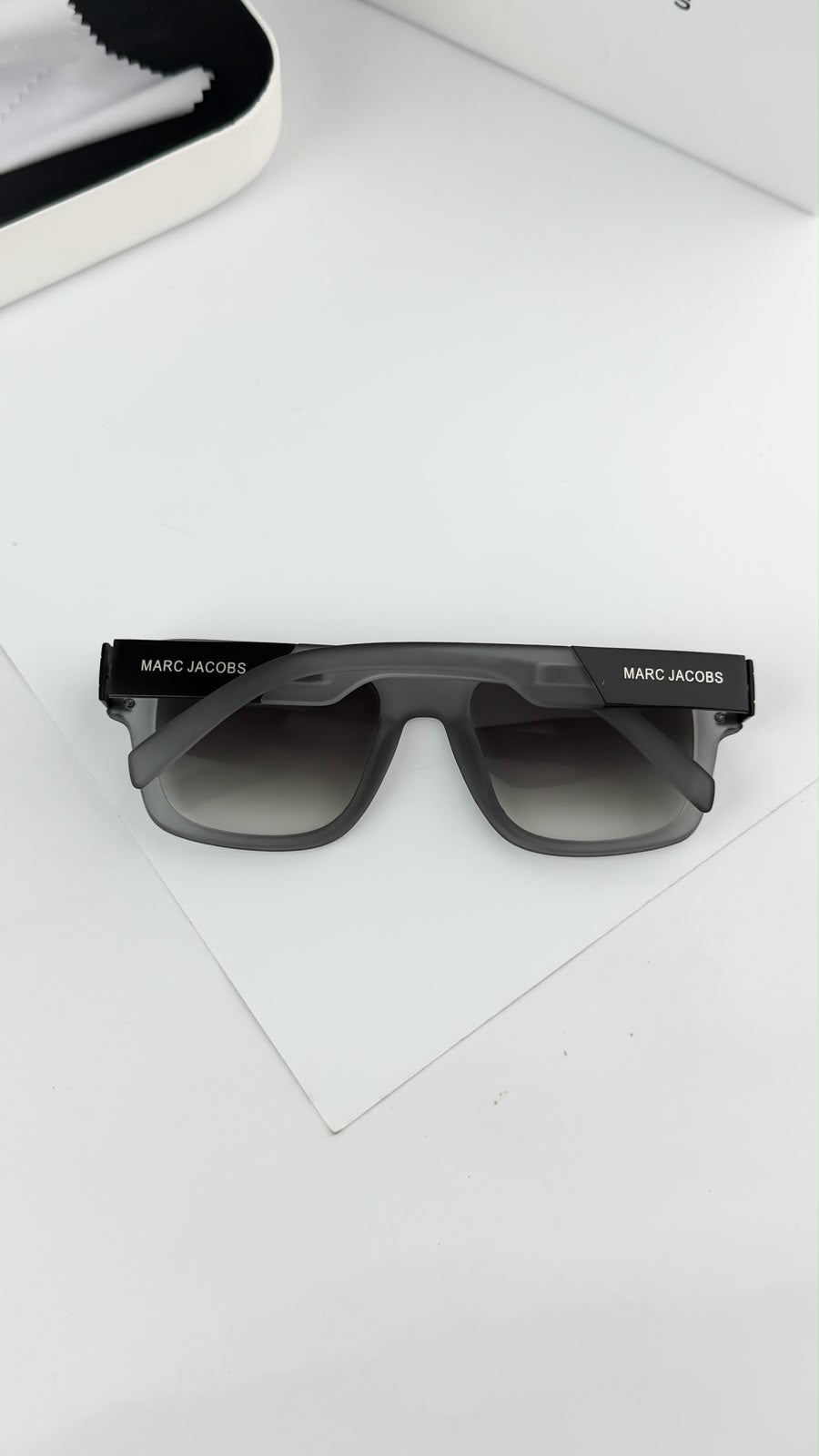 Marc Jacobs Sunglass