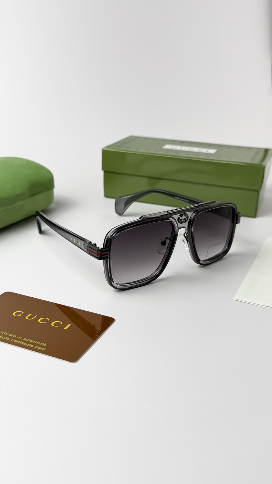 Gucci Sunglass