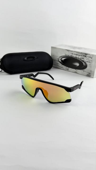 Oakley Sunglass