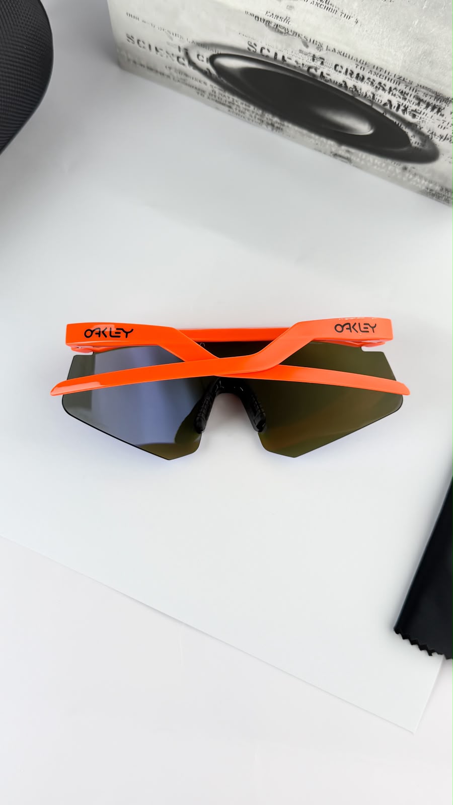 Oakley Sunglass