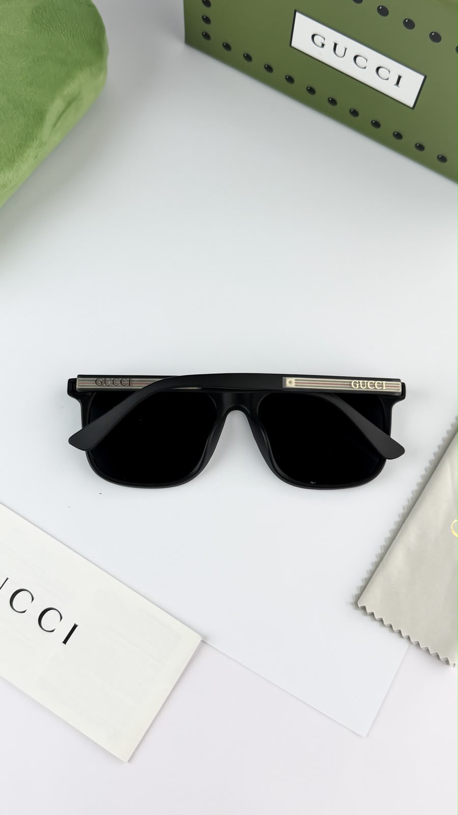 Gucci Sunglass