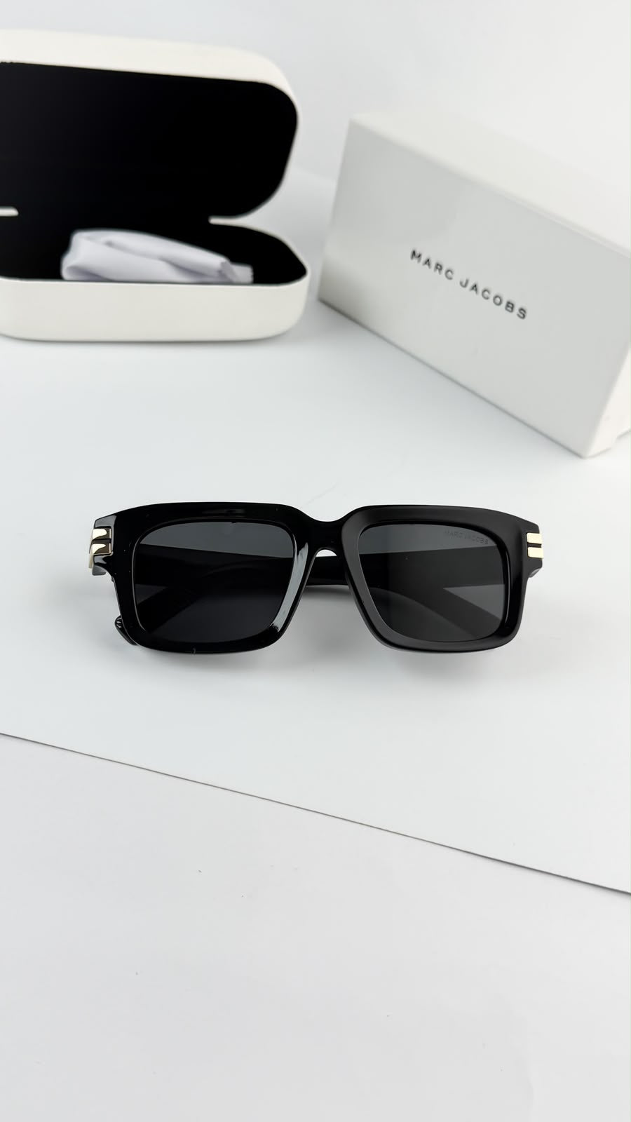 Marc Jacobs Sunglass