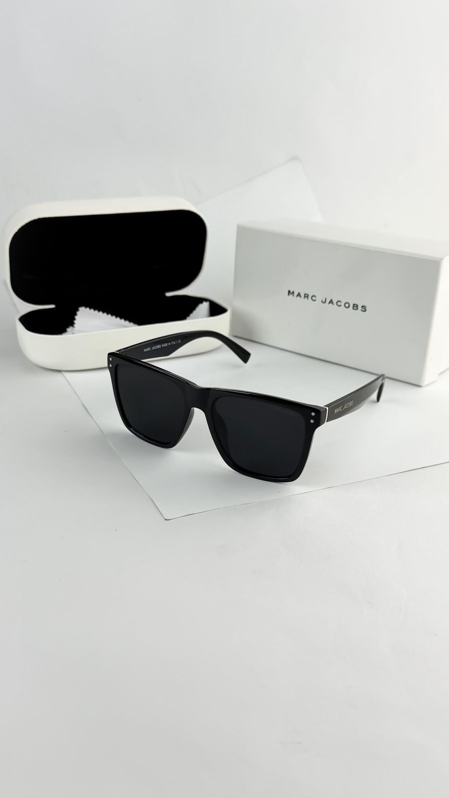 Marc Jacobs Sunglass