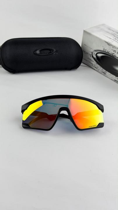 Oakley Sunglass