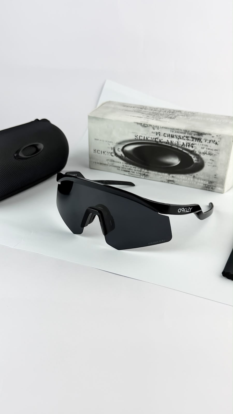 Oakley Sunglass