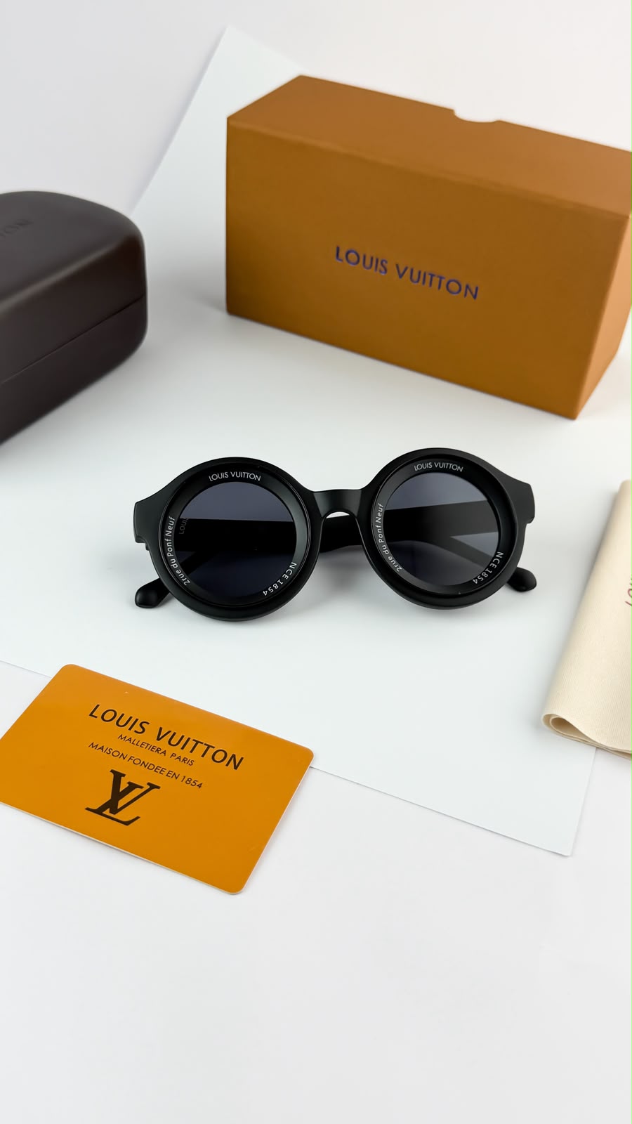 Louis Vuitton Sunglass